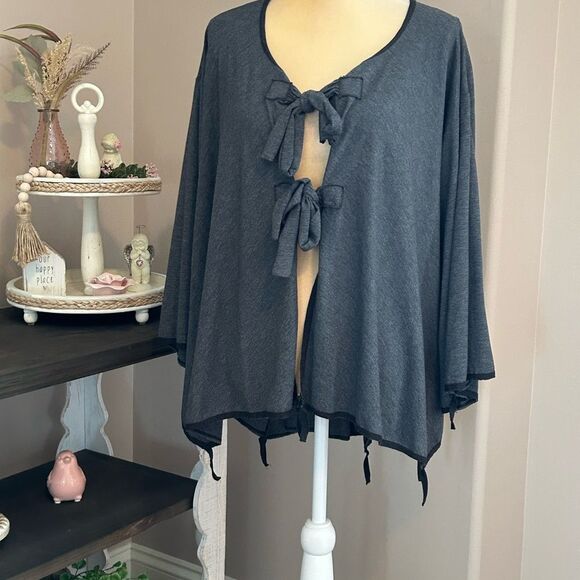 EUC NYAH Gray Tie Front Cardigan (size XL) - Picture 4 of 5